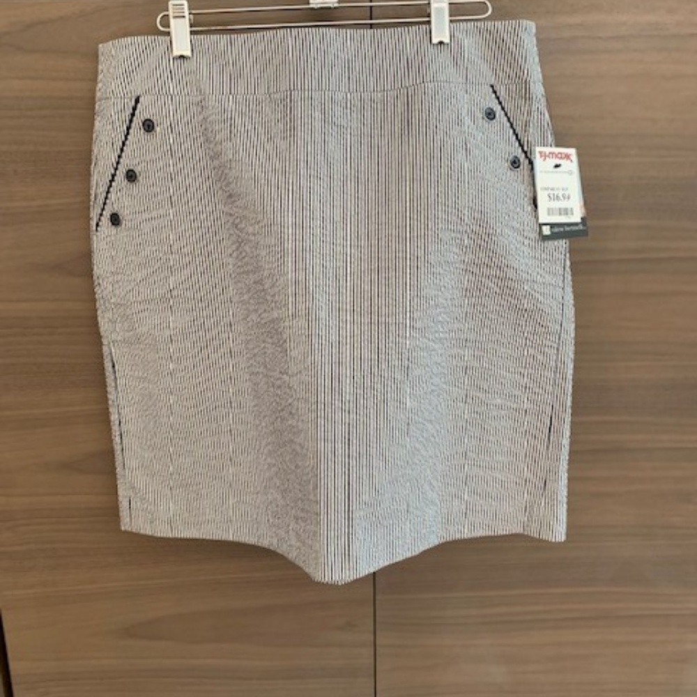 NEW navy & white pinstripe skirt